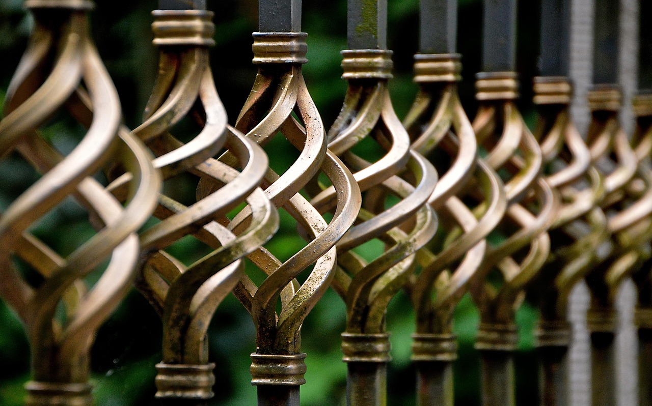 Single Versus Double Swing Gates